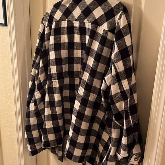 Torrid Plaid like New - Picture 6 of 6